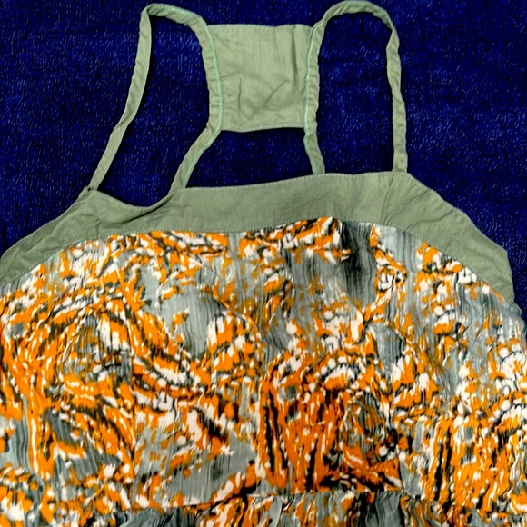 Halter top - Picture 3 of 11